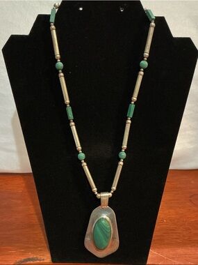 Green Stone Pendant Necklace with Silver-Tone Accents